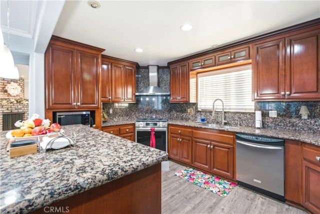 2102 Pattiz Avenue, Long Beach, CA 90815