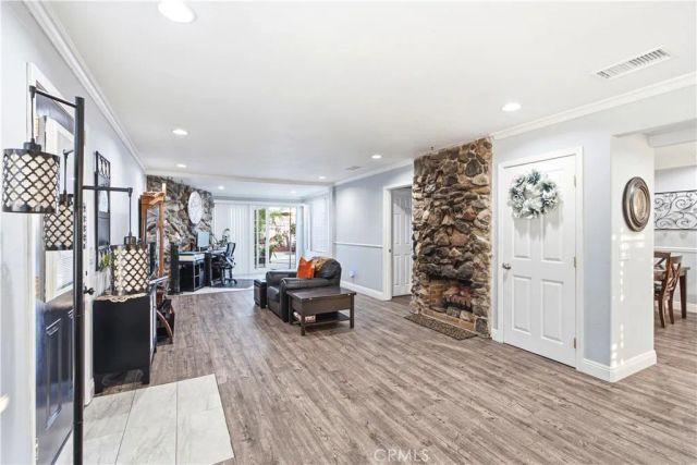 2102 Pattiz Avenue, Long Beach, CA 90815