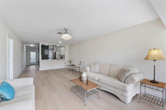 1030 Citrus Way 204, Delray Beach, FL 33445