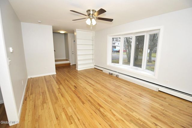 49 Delafield Drive, Colonie, NY 12205