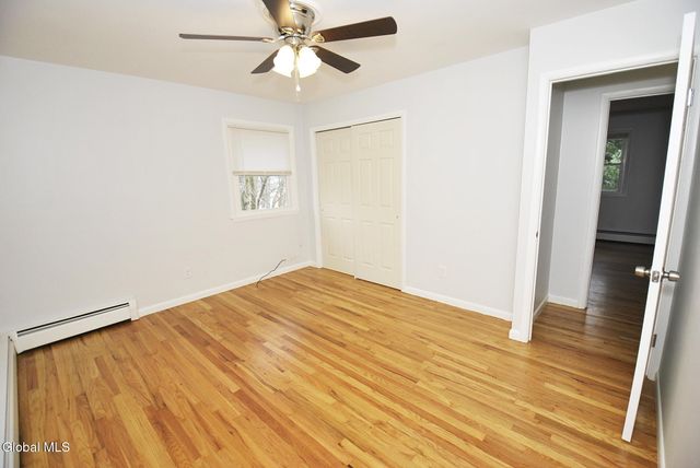 49 Delafield Drive, Colonie, NY 12205