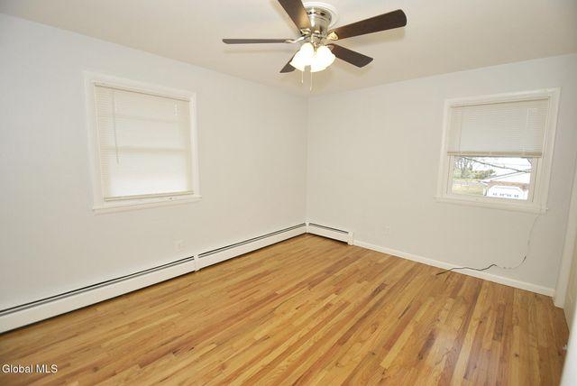 49 Delafield Drive, Colonie, NY 12205