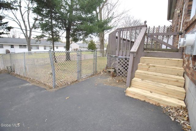 49 Delafield Drive, Colonie, NY 12205