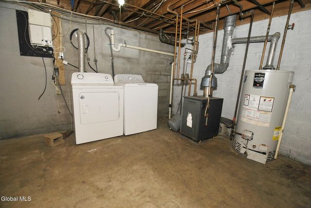 49 Delafield Drive, Colonie, NY 12205