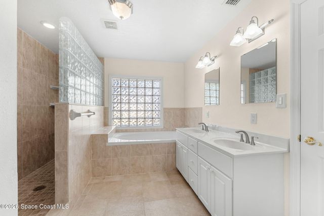 921 S Brevard Avenue, Cocoa Beach, FL 32931