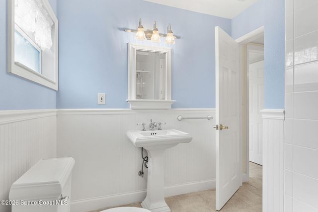 921 S Brevard Avenue, Cocoa Beach, FL 32931