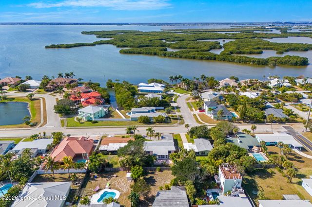 921 S Brevard Avenue, Cocoa Beach, FL 32931