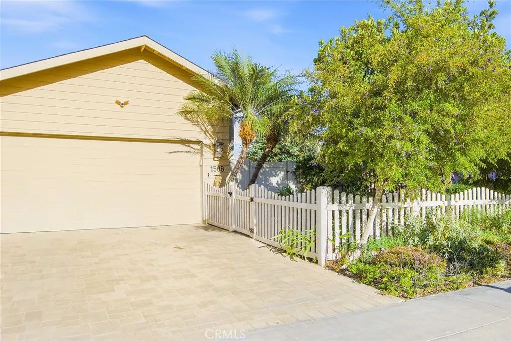 1508 Lakeside, Huntington Beach, CA 92648