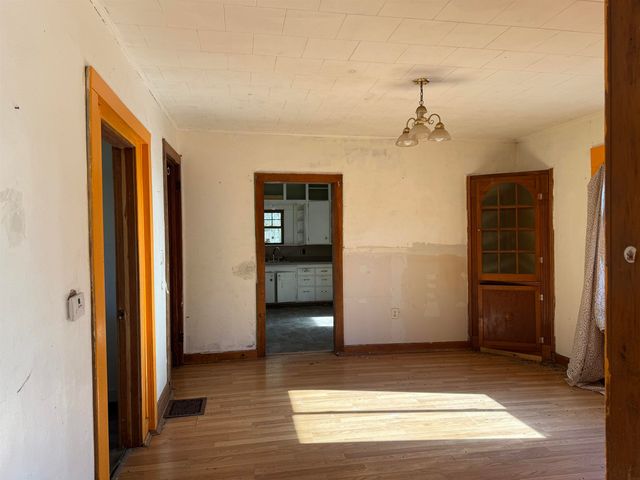 141 NW 2nd Avenue, Oelwein, IA 50662