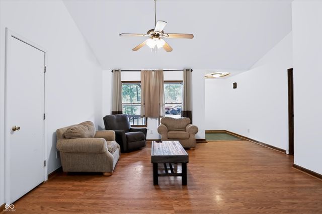 8265 S Metzel Lane, Nineveh, IN 46164
