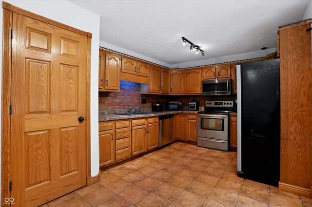 8265 S Metzel Lane, Nineveh, IN 46164