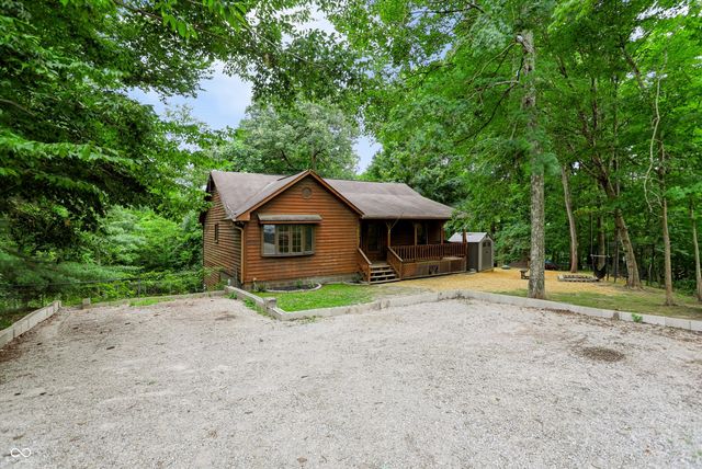 8265 S Metzel Lane, Nineveh, IN 46164