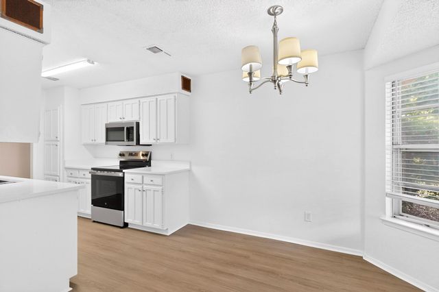 6005 Stardust Drive S, Watauga, TX 76148