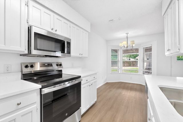 6005 Stardust Drive S, Watauga, TX 76148
