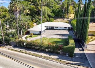 4450 Hayvenhurst, Encino, CA 91436
