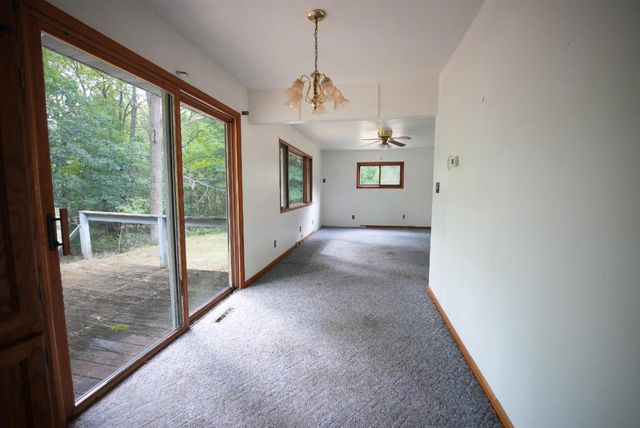 W5681 OAK LANE, Princeton, WI 54968