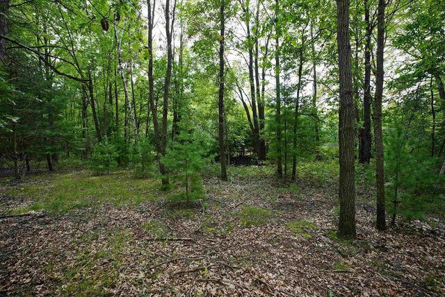 W5681 OAK LANE, Princeton, WI 54968