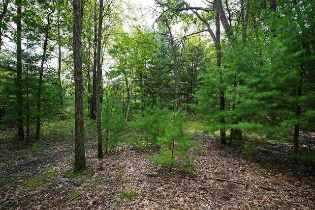 W5681 OAK LANE, Princeton, WI 54968