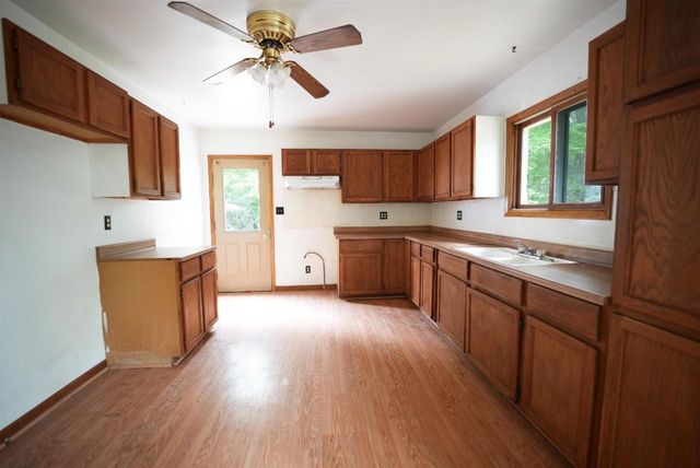 W5681 OAK LANE, Princeton, WI 54968