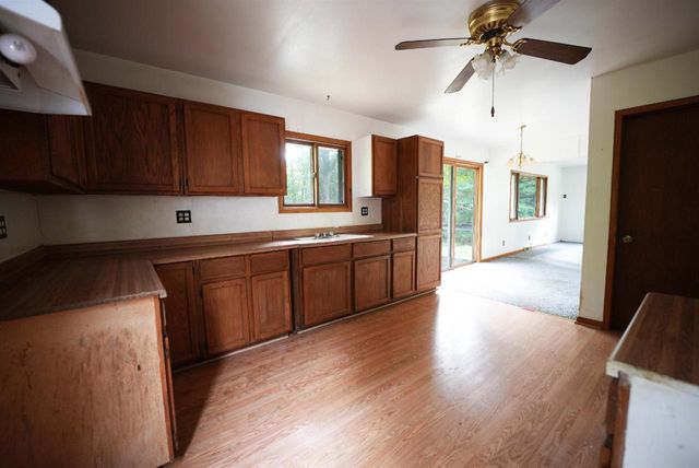 W5681 OAK LANE, Princeton, WI 54968