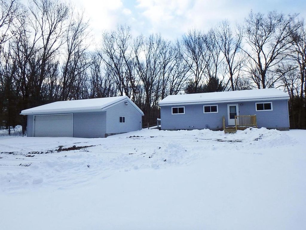 W5681 OAK LANE, Princeton, WI 54968