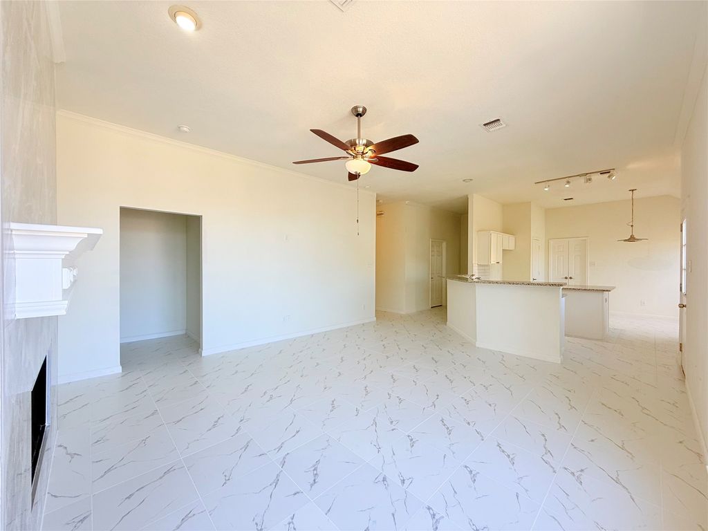 7960 Salmon Run Way, Fort Worth, TX 76137 — photo 5