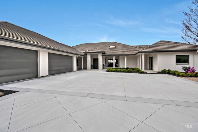 329 W Thornberry Dr, Boise, ID 83702