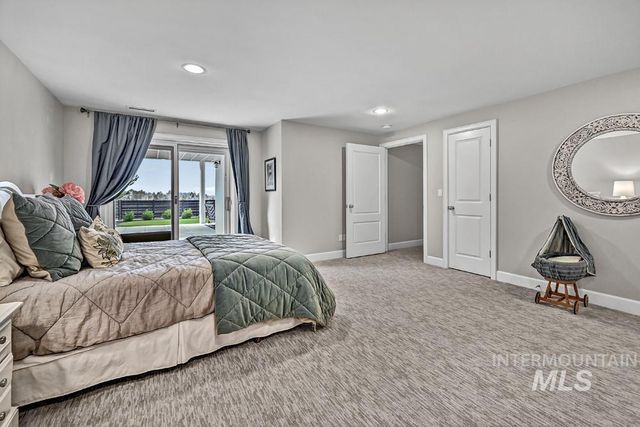 329 W Thornberry Dr, Boise, ID 83702