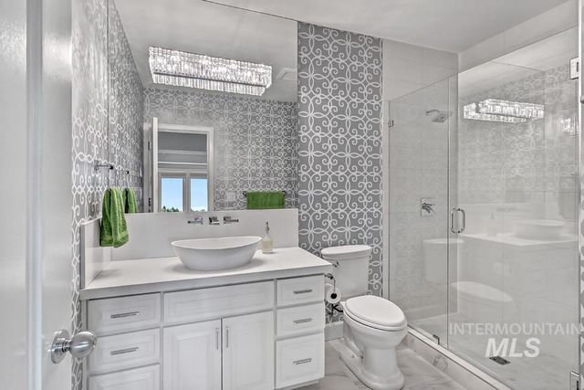 329 W Thornberry Dr, Boise, ID 83702