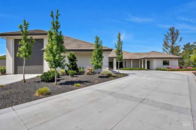 329 W Thornberry Dr, Boise, ID 83702