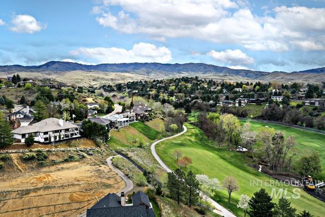 329 W Thornberry Dr, Boise, ID 83702