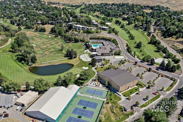 329 W Thornberry Dr, Boise, ID 83702
