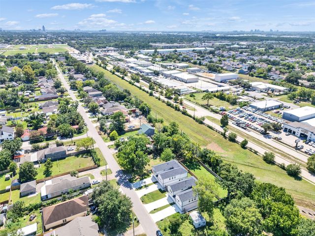 4713 Talina Way B, Houston, TX 77041