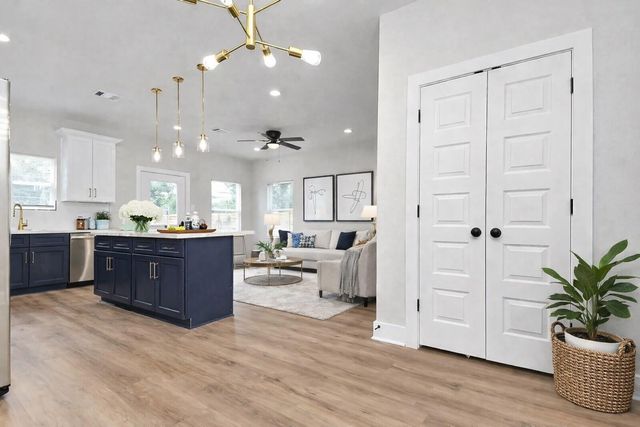 4713 Talina Way B, Houston, TX 77041