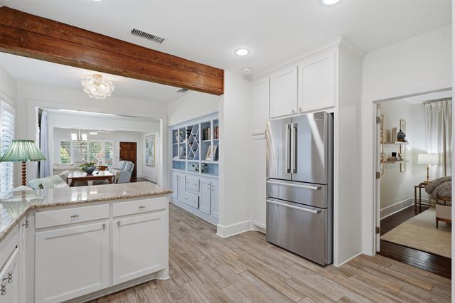 2208 Western Avenue, Fort Worth, TX 76107