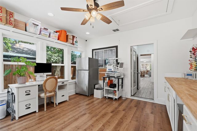 2208 Western Avenue, Fort Worth, TX 76107