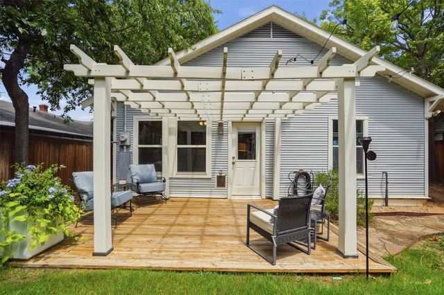 2208 Western Avenue, Fort Worth, TX 76107
