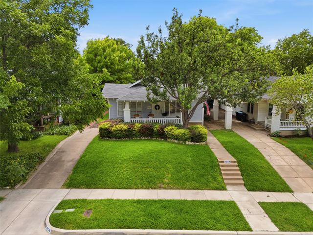 2208 Western Avenue, Fort Worth, TX 76107