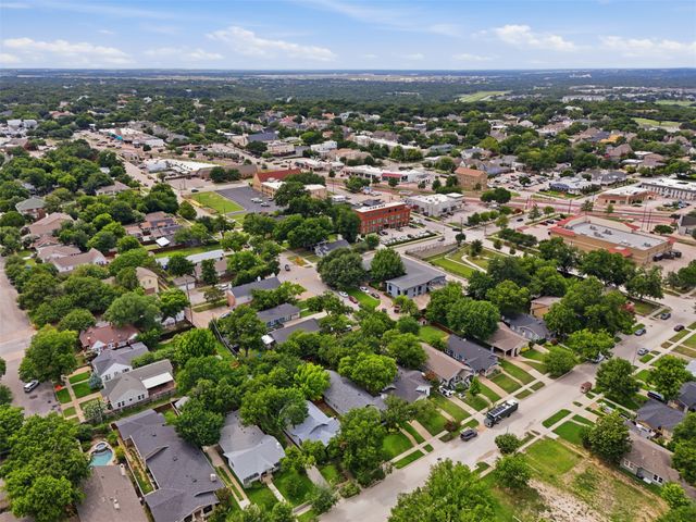 2208 Western Avenue, Fort Worth, TX 76107