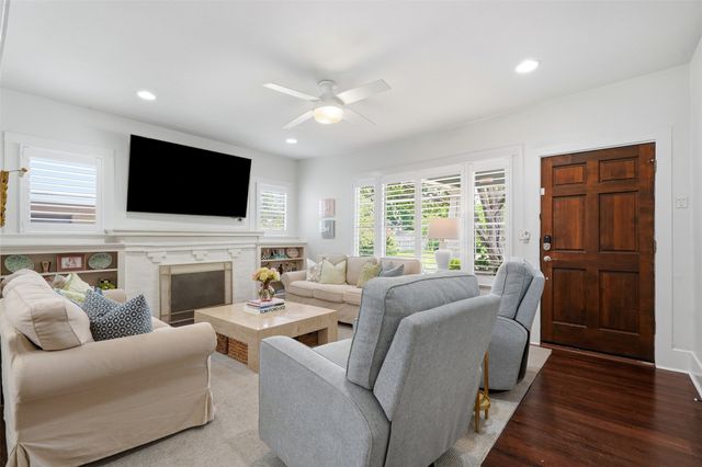 2208 Western Avenue, Fort Worth, TX 76107
