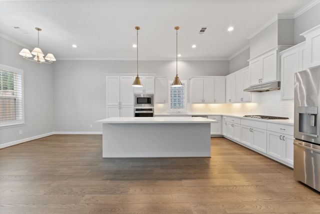 114 Magnolia Green Street, The Woodlands, TX 77384