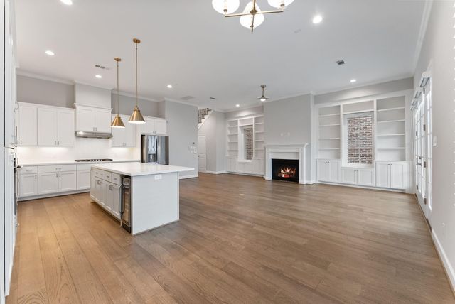 114 Magnolia Green Street, The Woodlands, TX 77384