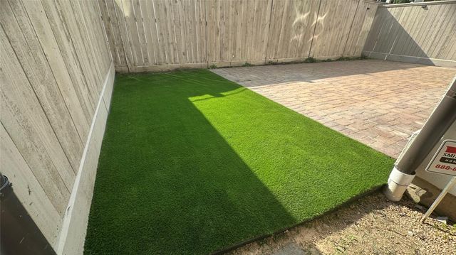 114 Magnolia Green Street, The Woodlands, TX 77384