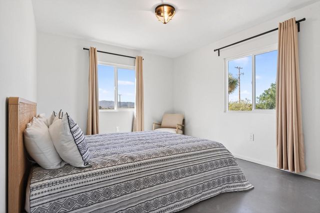 2071 Border Avenue, Joshua Tree, CA 92252