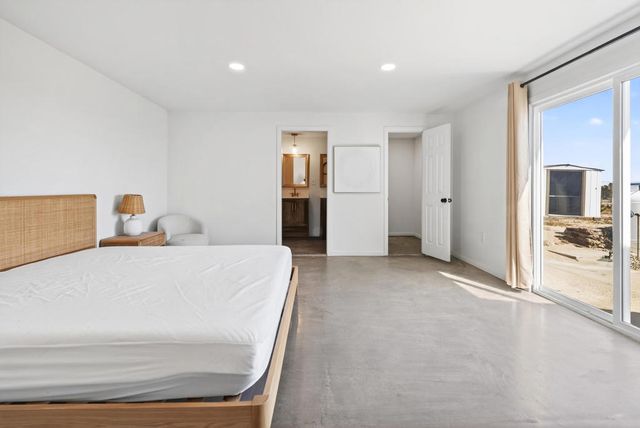 2071 Border Avenue, Joshua Tree, CA 92252