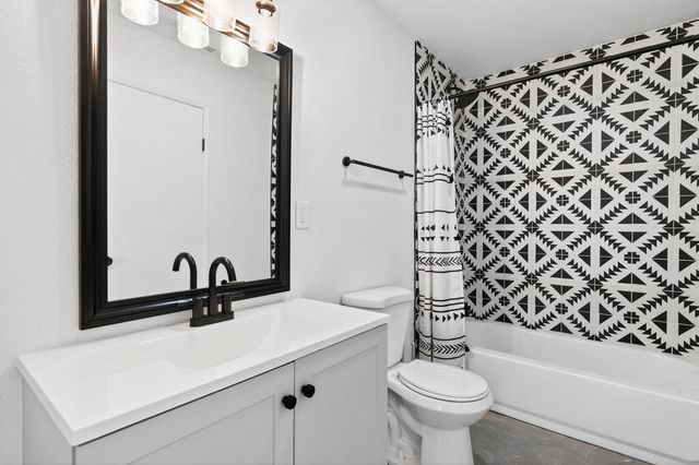 2071 Border Avenue, Joshua Tree, CA 92252