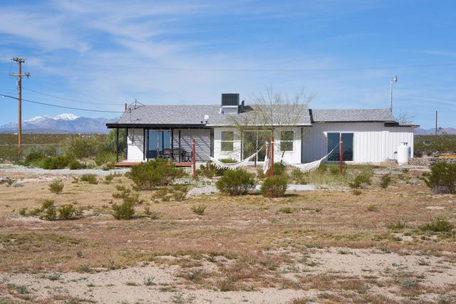 2071 Border Avenue, Joshua Tree, CA 92252