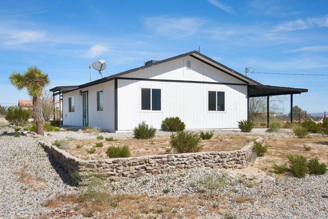 2071 Border Avenue, Joshua Tree, CA 92252