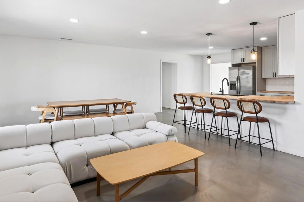 Image 18 of property listing at 2071 Border Avenue, Joshua Tree, CA 92252