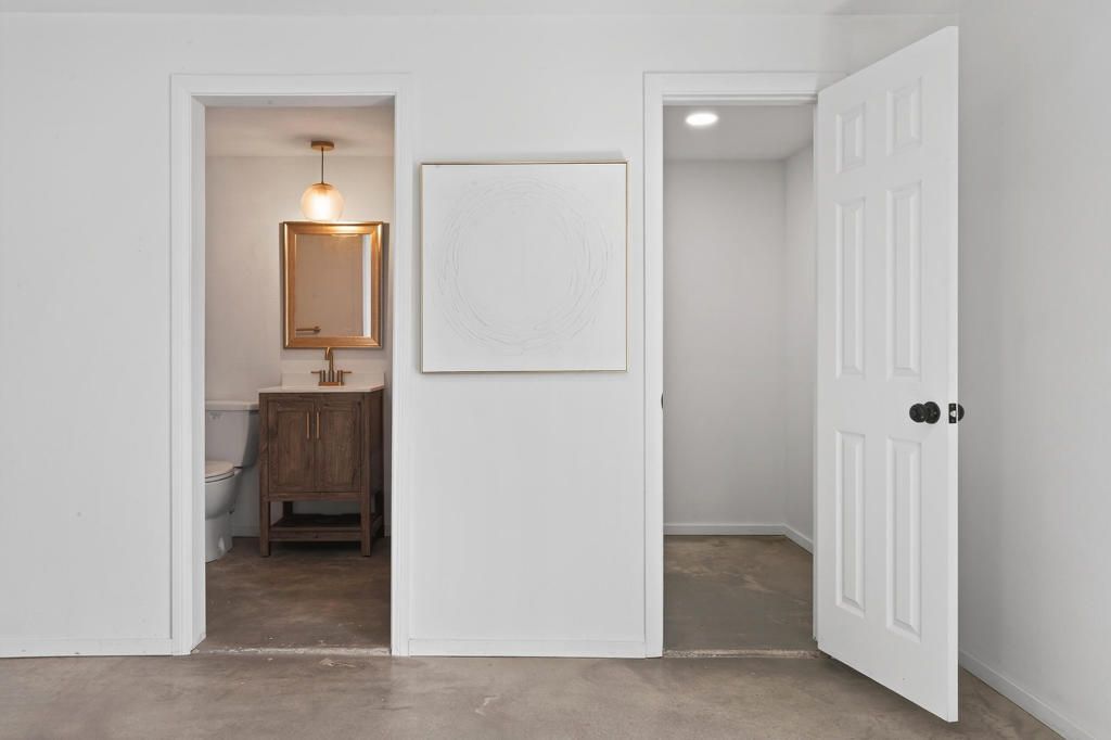 Image 34 of property listing at 2071 Border Avenue, Joshua Tree, CA 92252